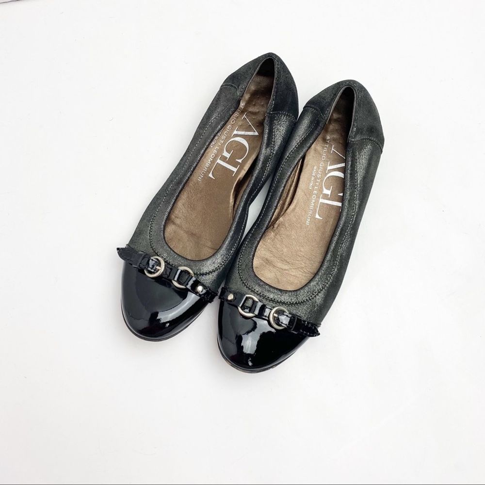 AGL Black Patent Leather Cap Round Toe Ballet Flats, EU 38.5